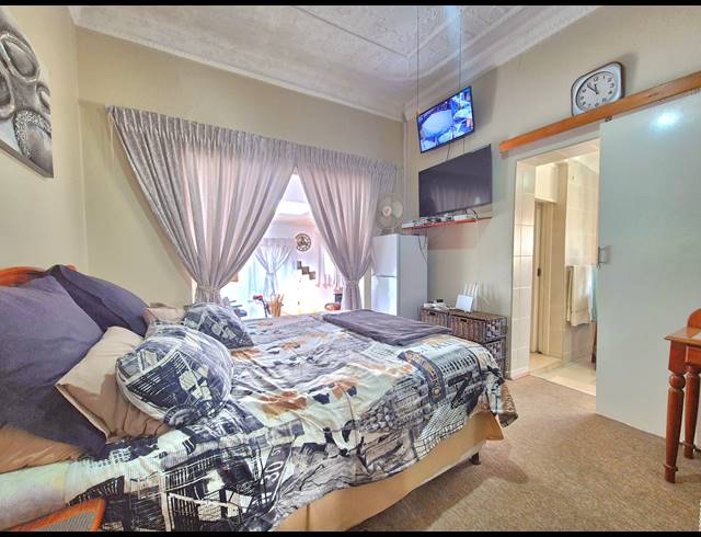 7 BEDROOM HOUSE FOR SALE IN BRAKPAN CENTRAL